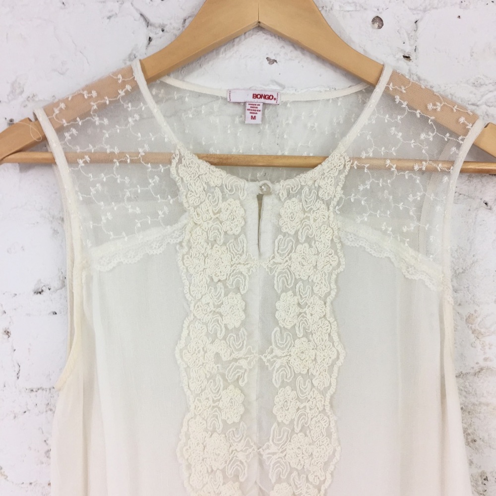 BONGO Cream Lace Bib Sheer Sleeveless Top Size M
